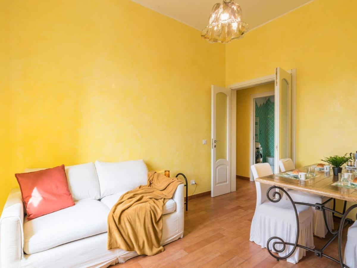 The Best Rent - Colourful Two-Bedroom Apartment Near Termini Station Roma Exterior foto