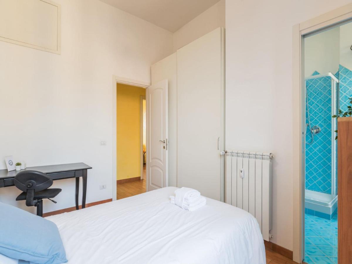 The Best Rent - Colourful Two-Bedroom Apartment Near Termini Station Roma Exterior foto