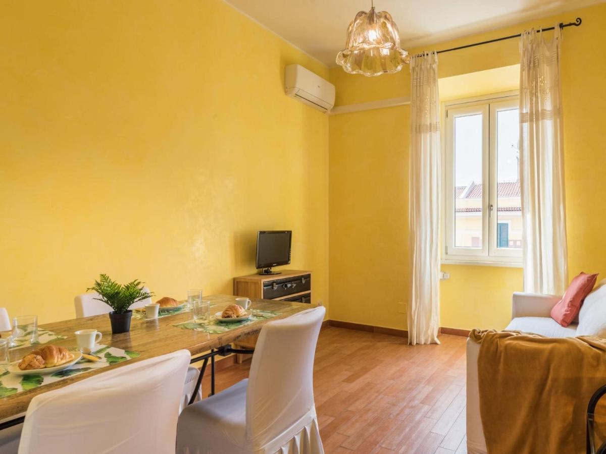 The Best Rent - Colourful Two-Bedroom Apartment Near Termini Station Roma Exterior foto